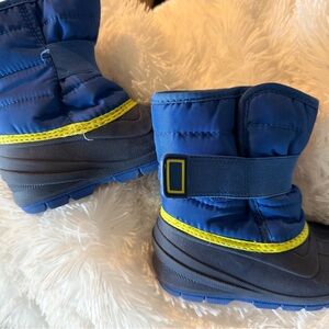 Cat & Jack Blue and Gray Kids Rain & Snow Boots